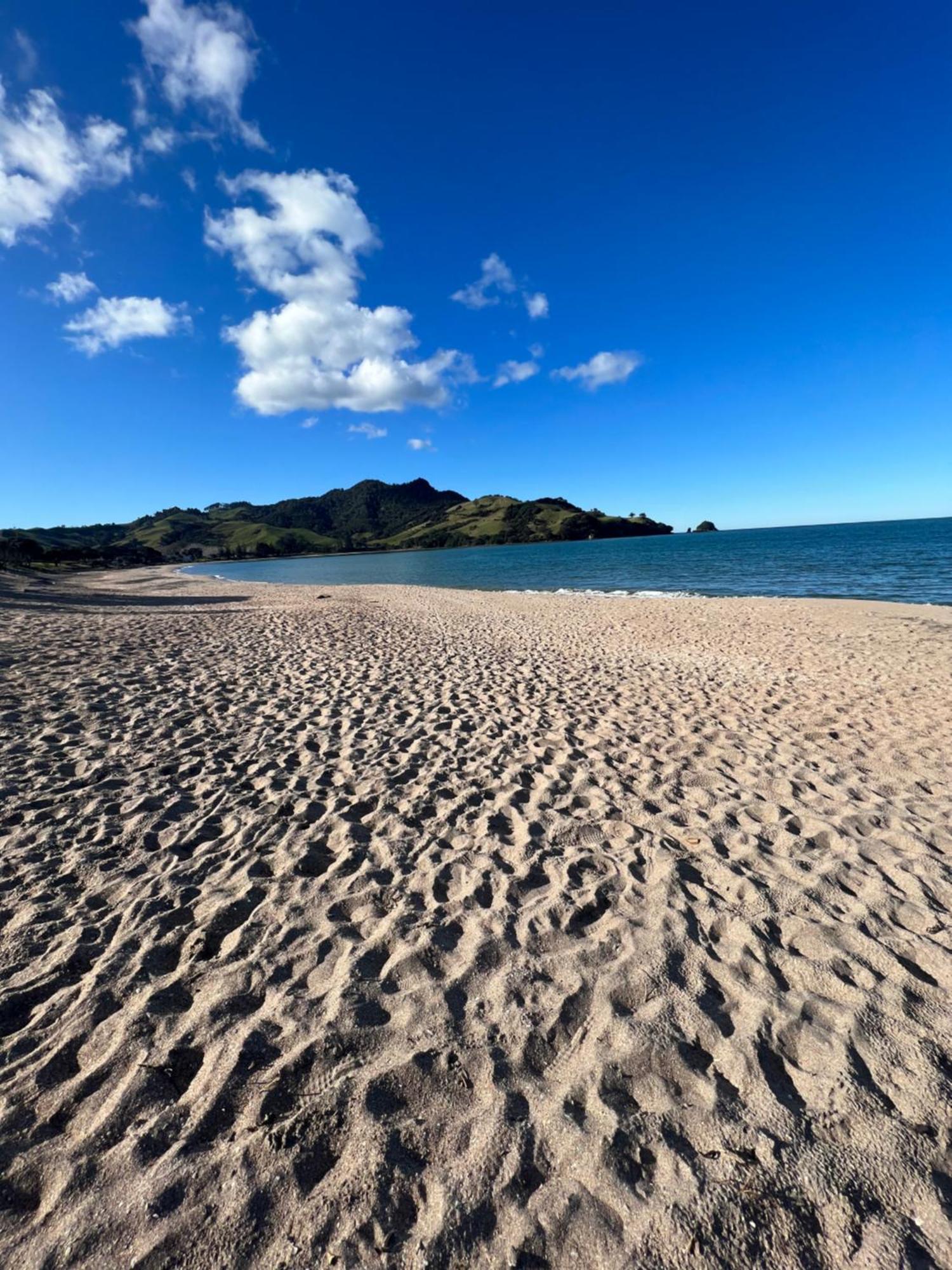Private By The Beach Whitianga Bagian luar foto